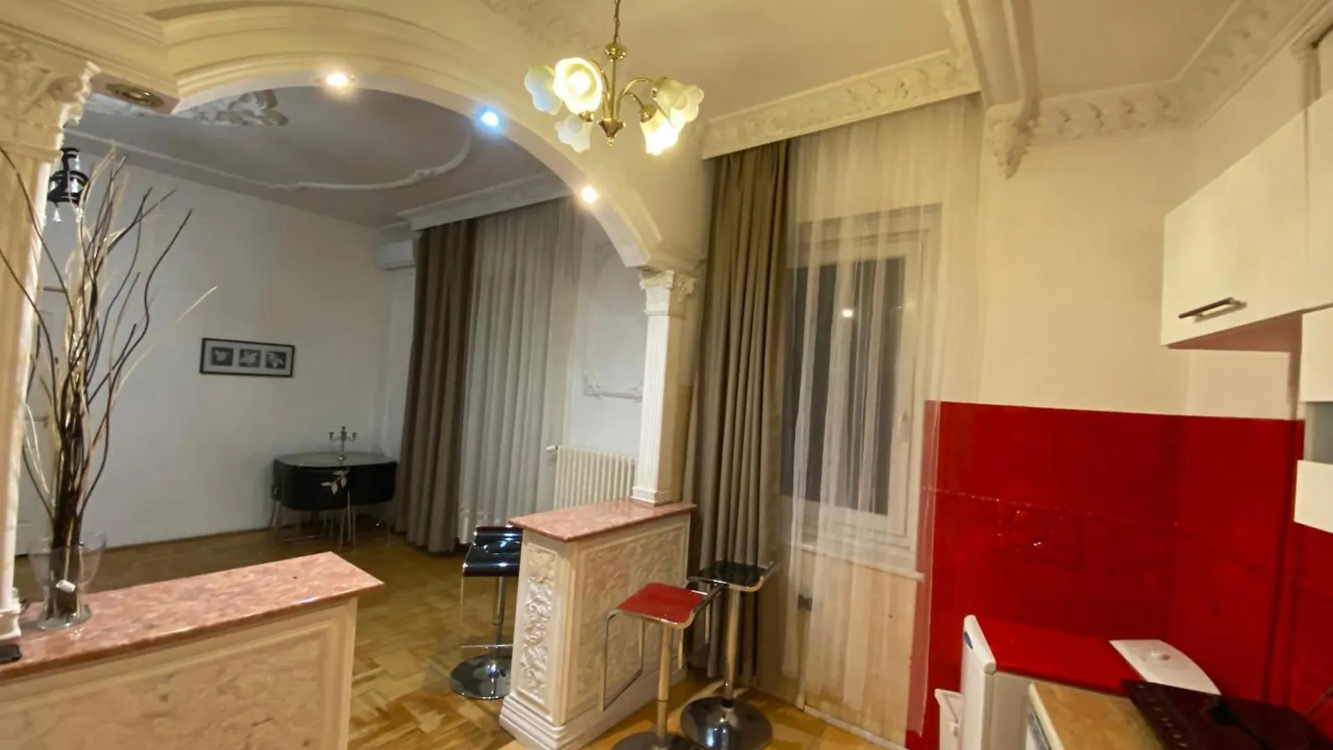 Heart Of The City 2 Bedrooms, Living Rooms, Bathrooms, With Ac Budapest Hungary