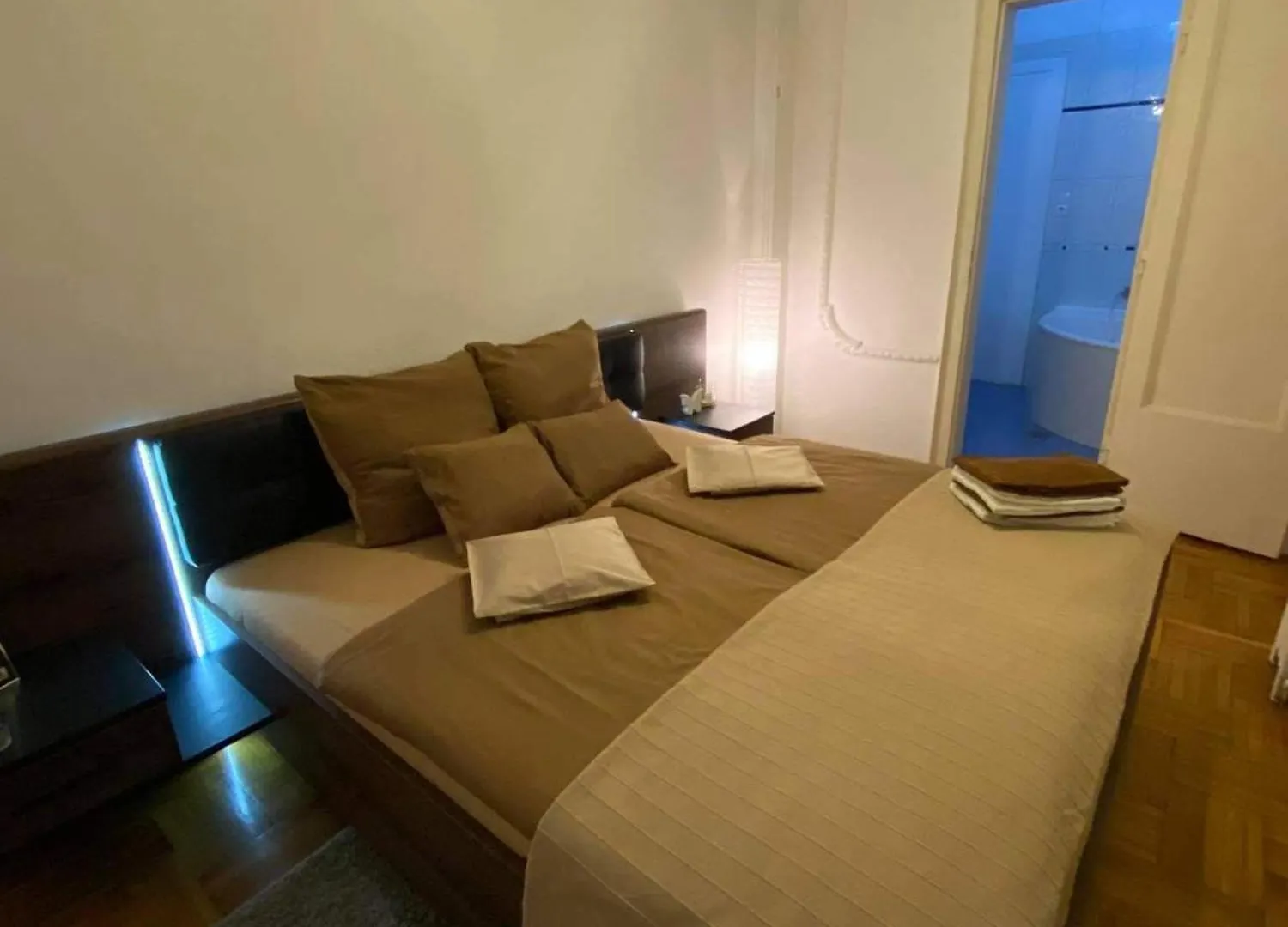 Heart Of The City 2 Bedrooms, Living Rooms, Bathrooms, With Ac Budapest 0*,