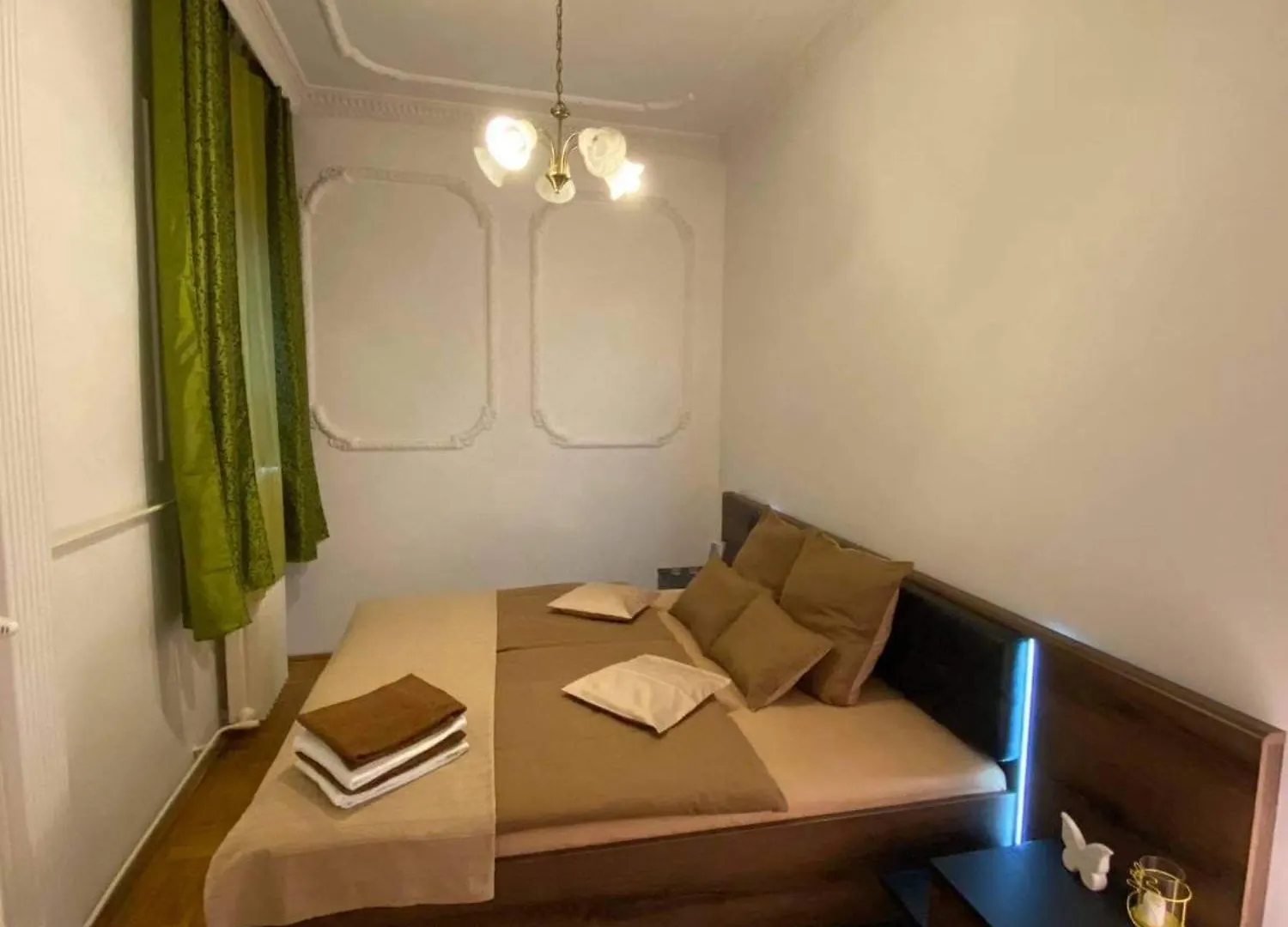Heart Of The City 2 Bedrooms, Living Rooms, Bathrooms, With Ac Budapešť Apartmán